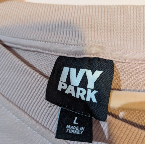 Ivy Park Sweater - Picture 3 of 3